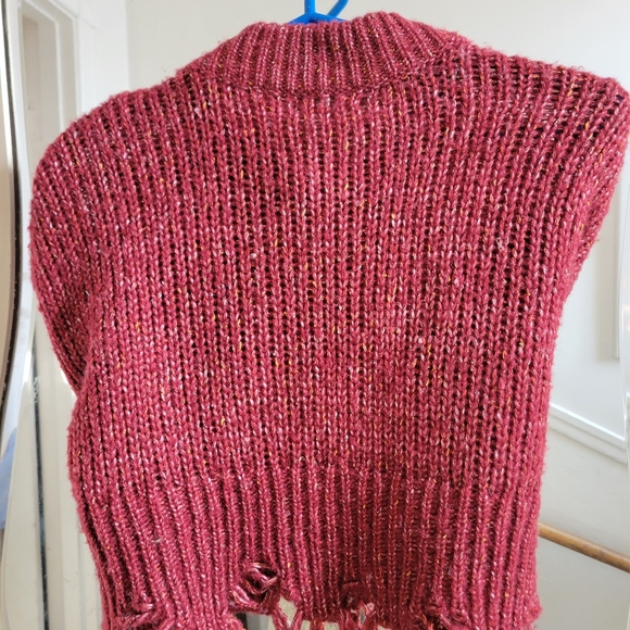 Lovers and friends angora cropped distressed sweater - Picture 3 of 4